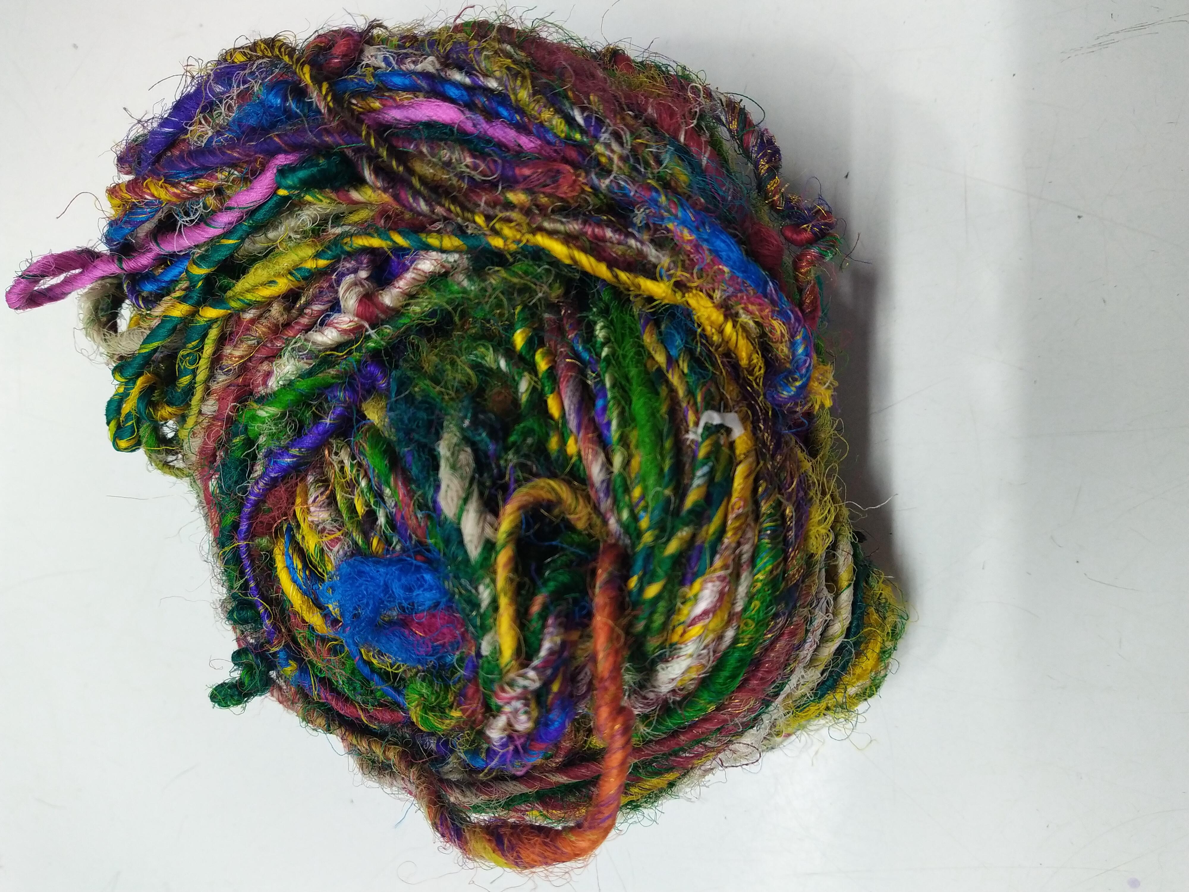 Recycled silk yarn (25)